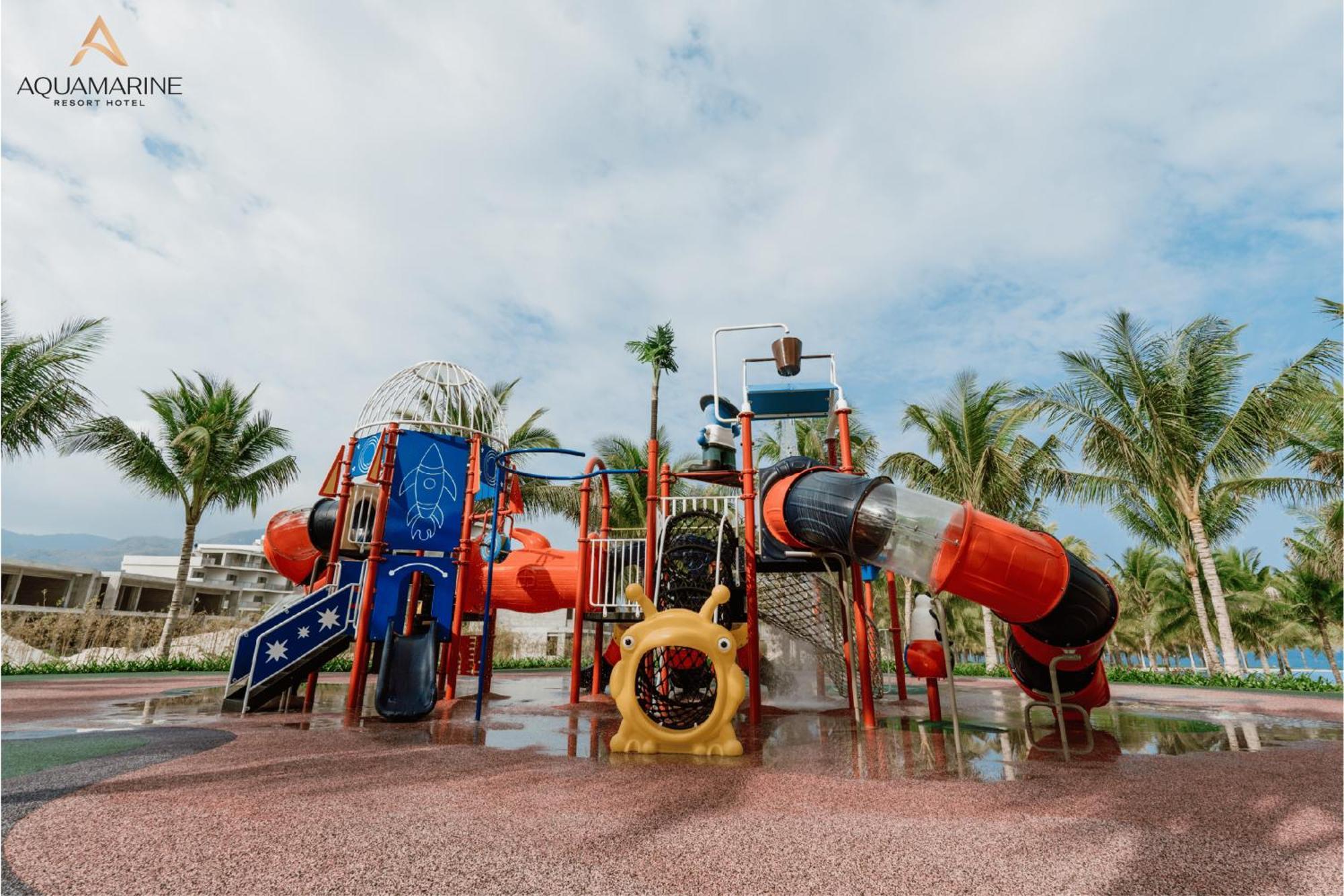 Aquamarine Beachfront Resort & Spa Cam Ranh Exterior foto