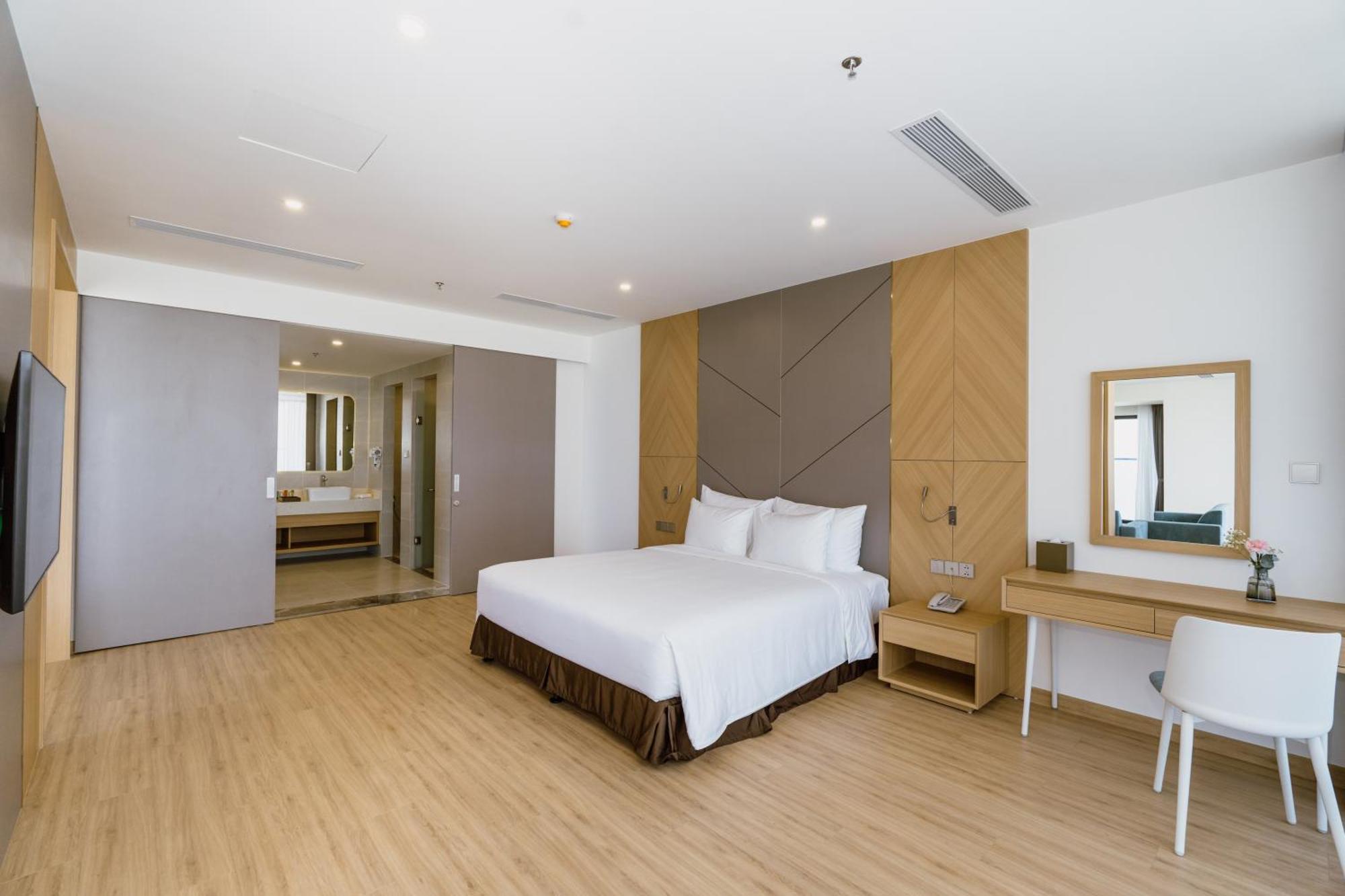 Aquamarine Beachfront Resort & Spa Cam Ranh Exterior foto