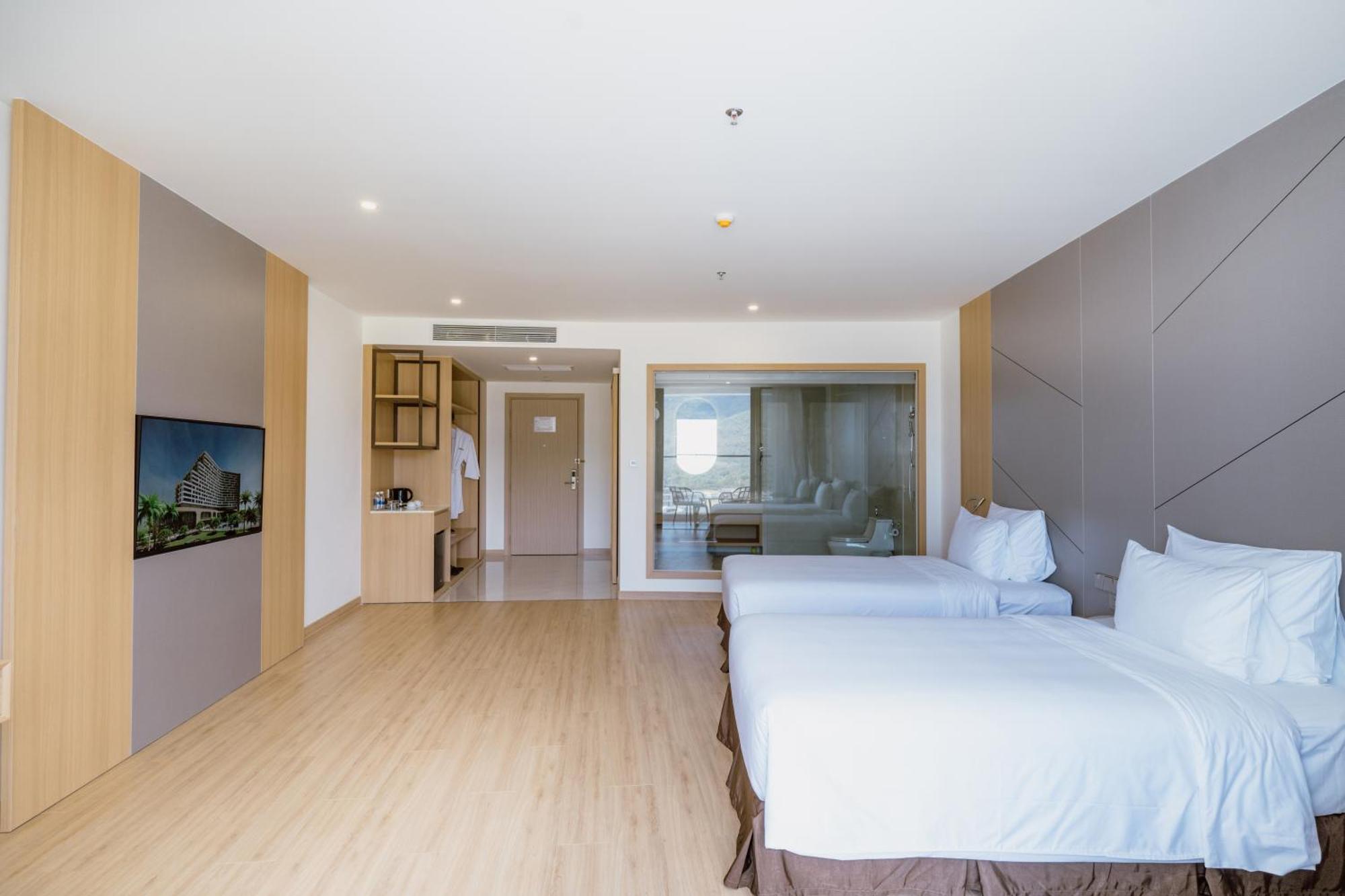 Aquamarine Beachfront Resort & Spa Cam Ranh Exterior foto